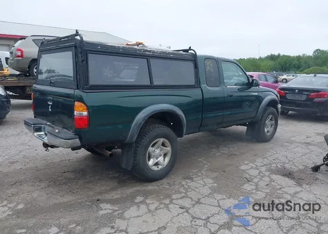 2002 Toyota Tacoma from USA, damaged, VIN 5TEWM72N52Z077112
